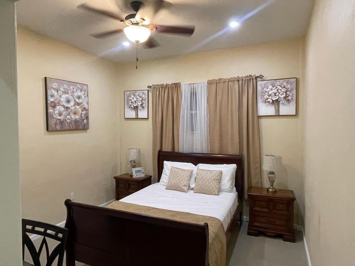 The Colosseum Hotell Basseterre Eksteriør bilde